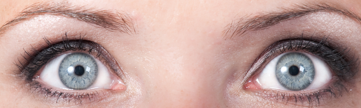 eyelid retraction repair london